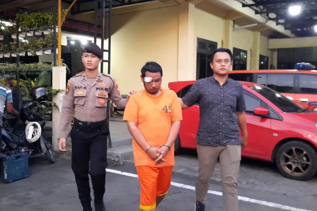 Pelaku Begal Payudara Dihajar Massa, Beraksi di Mojokerto dan Surabaya