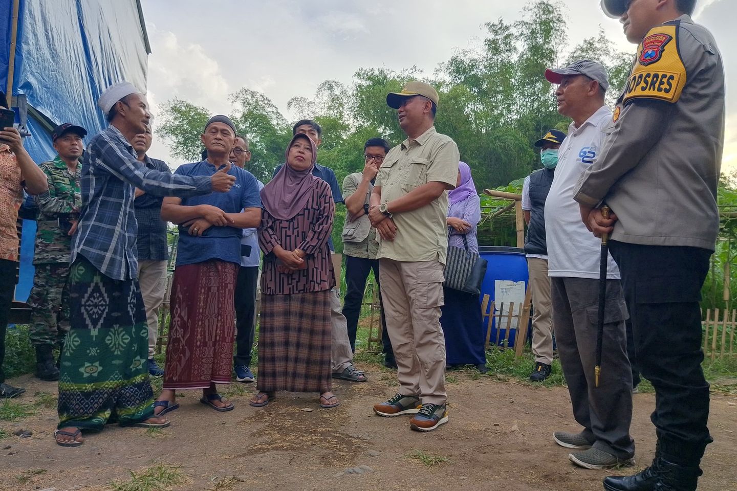 Warga Protes Peternakan Ayam di Paiton Probolinggo, Ini Solusinya