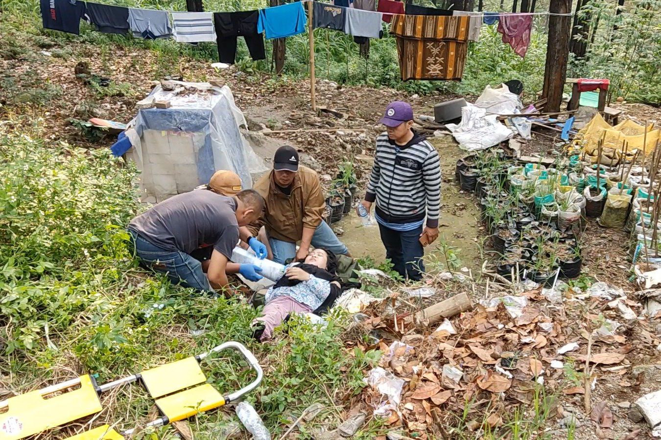 Rem Motor Blong, Dua Wisatawan Terperosok di Perbatasan Batu-Pacet