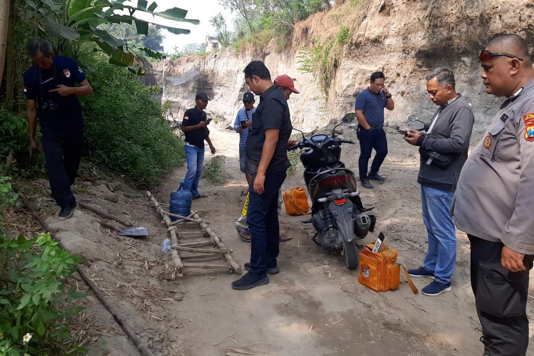 Tertimpa Batu, Penggali Pasir Tambang Galian C Ini Meninggal Dunia