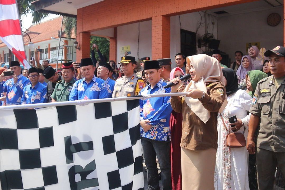 Bupati Ikfina Lepas 1.132 Orang Jemaah Calon Haji Kabupaten Mojokerto