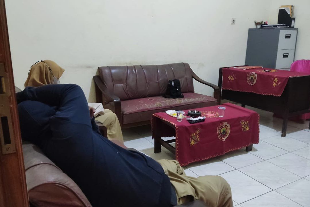 Selingkuh dengan Honorer, Oknum ASN Pemkab Mojokerto Digerebek Suami
