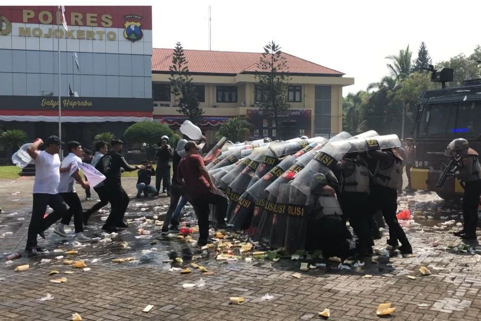 Polres Mojokerto Gelar Simulasi Pengamanan Pilkada, Libatkan 1.600 Aparat Gabungan