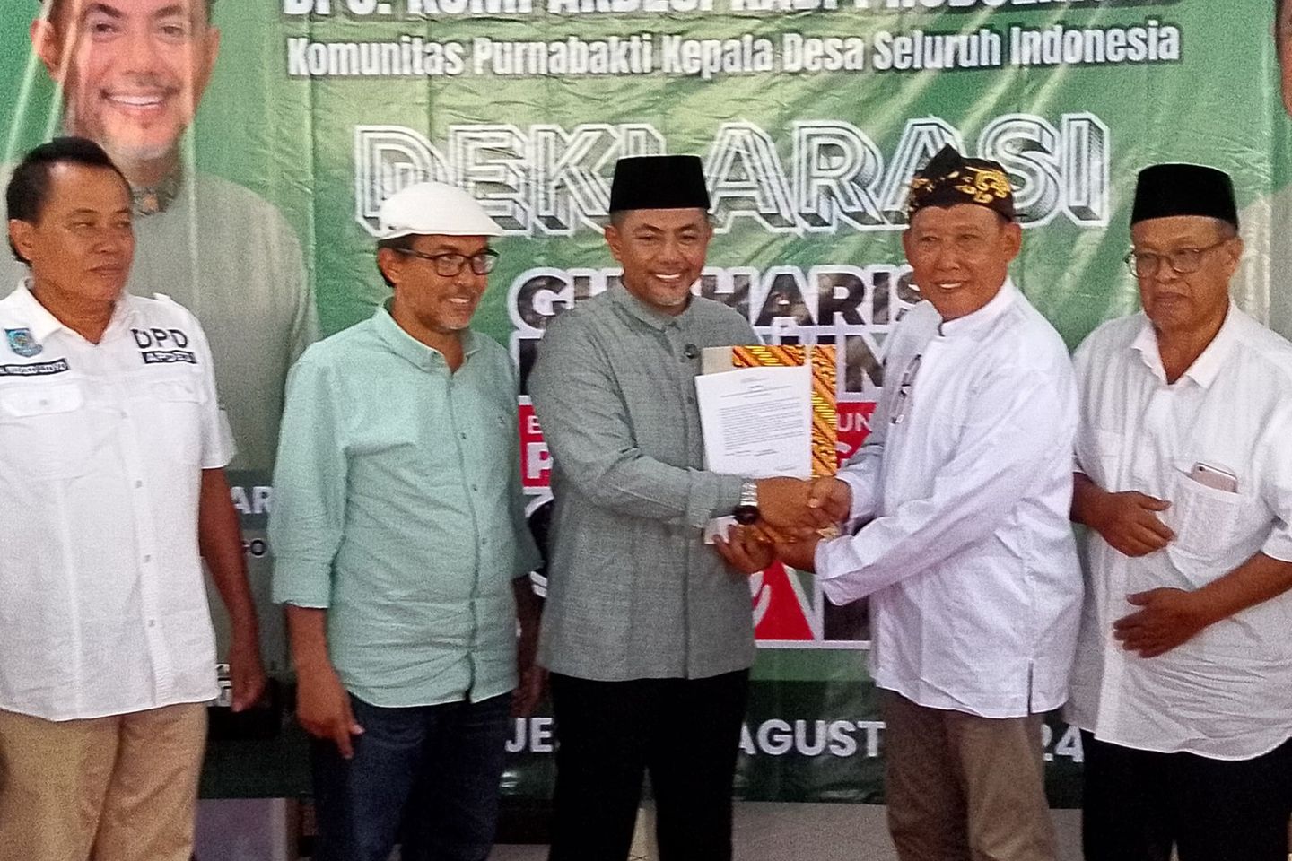 Mantan Kades se-Probolinggo Dukung Gus Haris-Ra Fahmi di Pilkada 2024