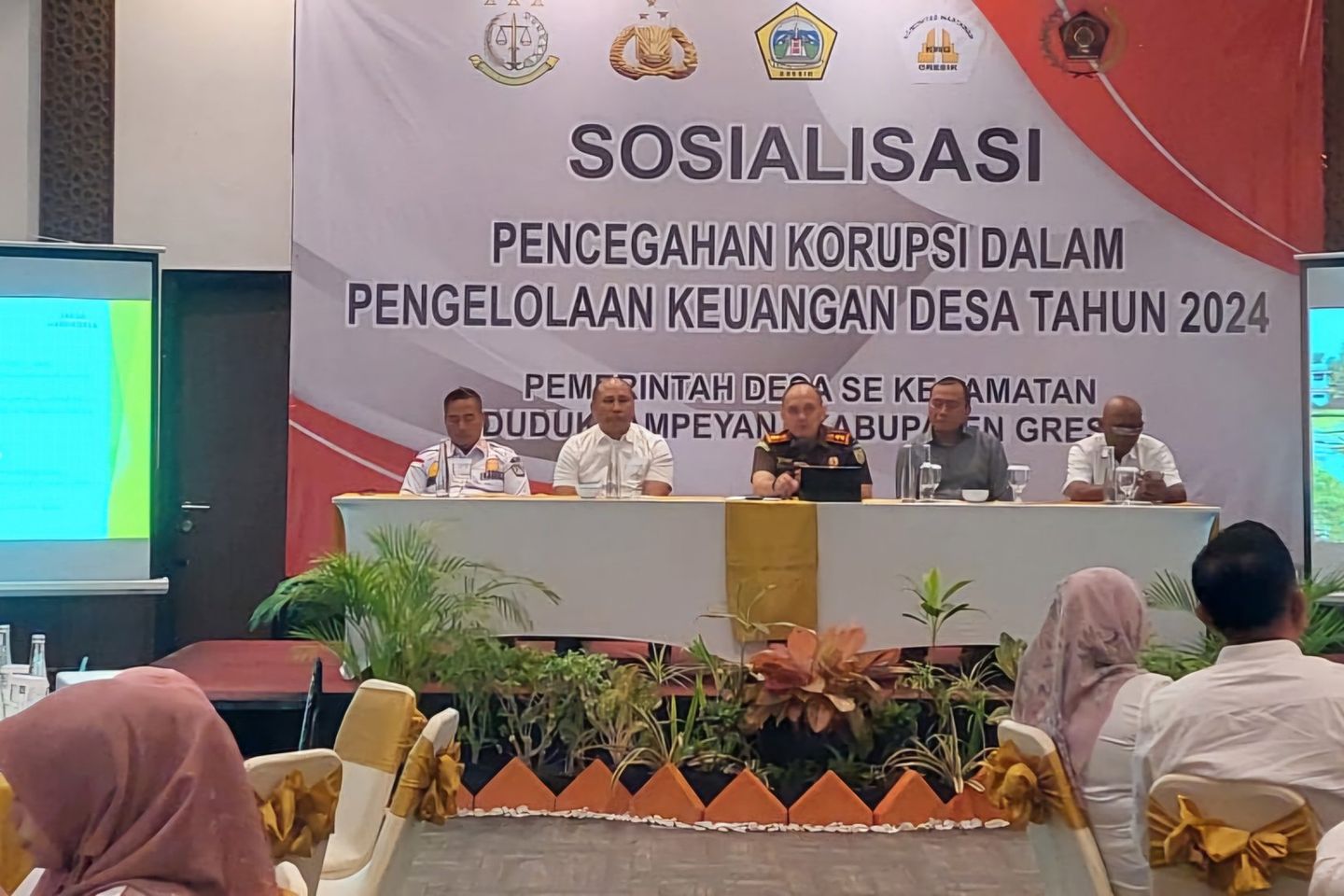 Cegah Korupsi, AKD Duduksampeyan Gelar Sosialisasi Pengelolaan Dana Desa dan Profesionalisme Jurnalis