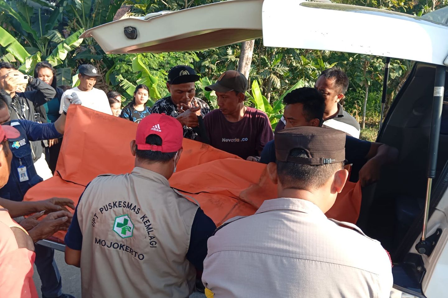 Motor Selip, Pria Asal Magetan Meregang Nyawa di Jalan Desa Tanjungan