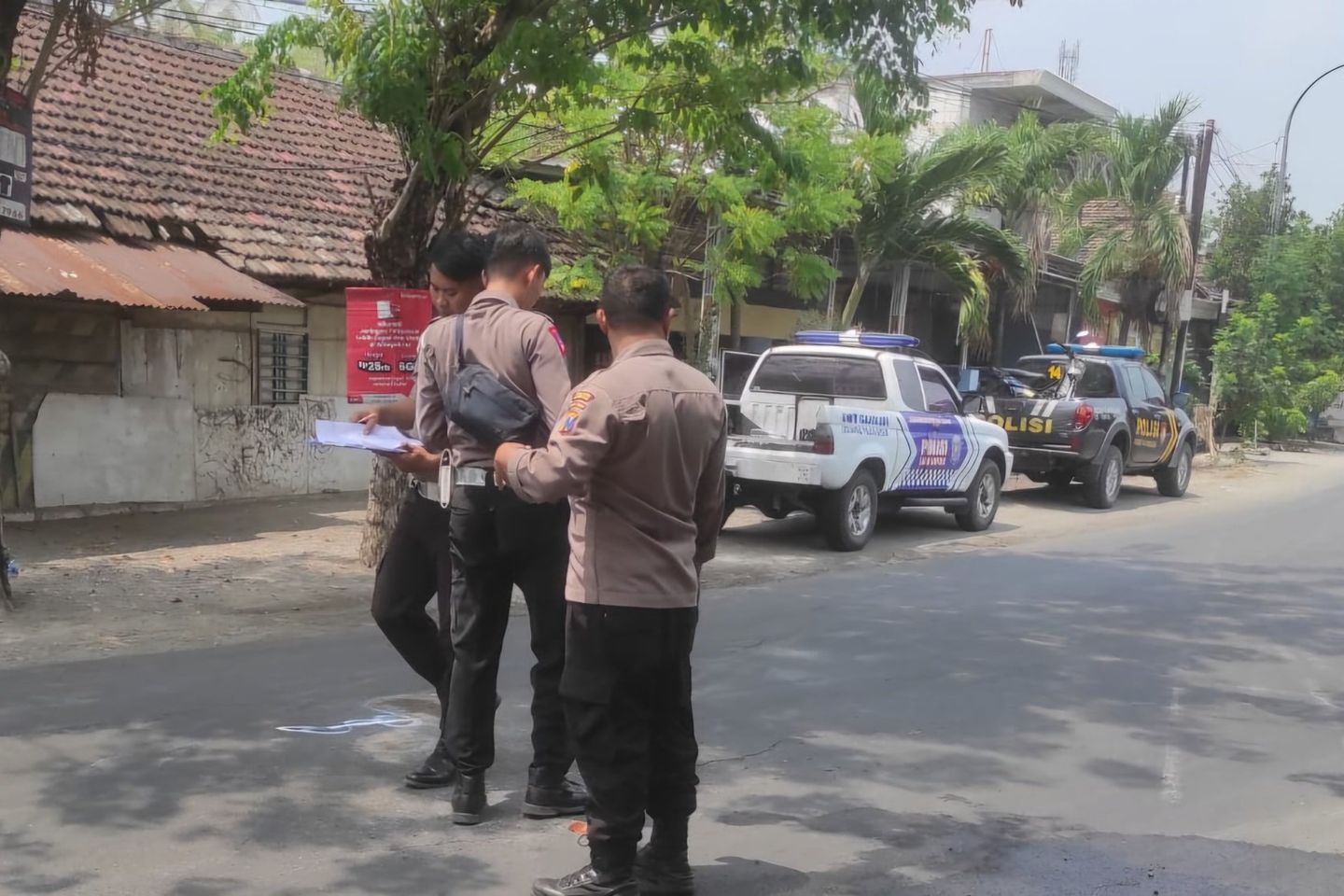 Tabrak Bus Transjatim di Gresik, Pemotor Alami Patah Tulang Kaki 
