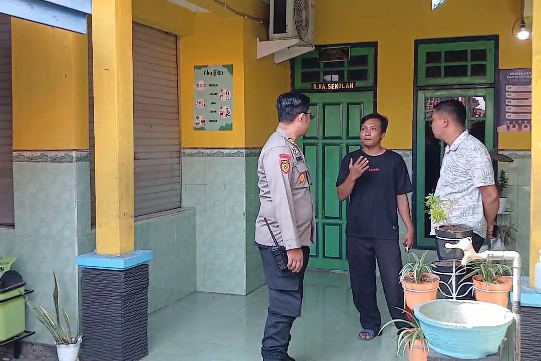 Delapan Laptop dan Dua Proyektor SDN Kauman Mojokerto Raib Dicuri