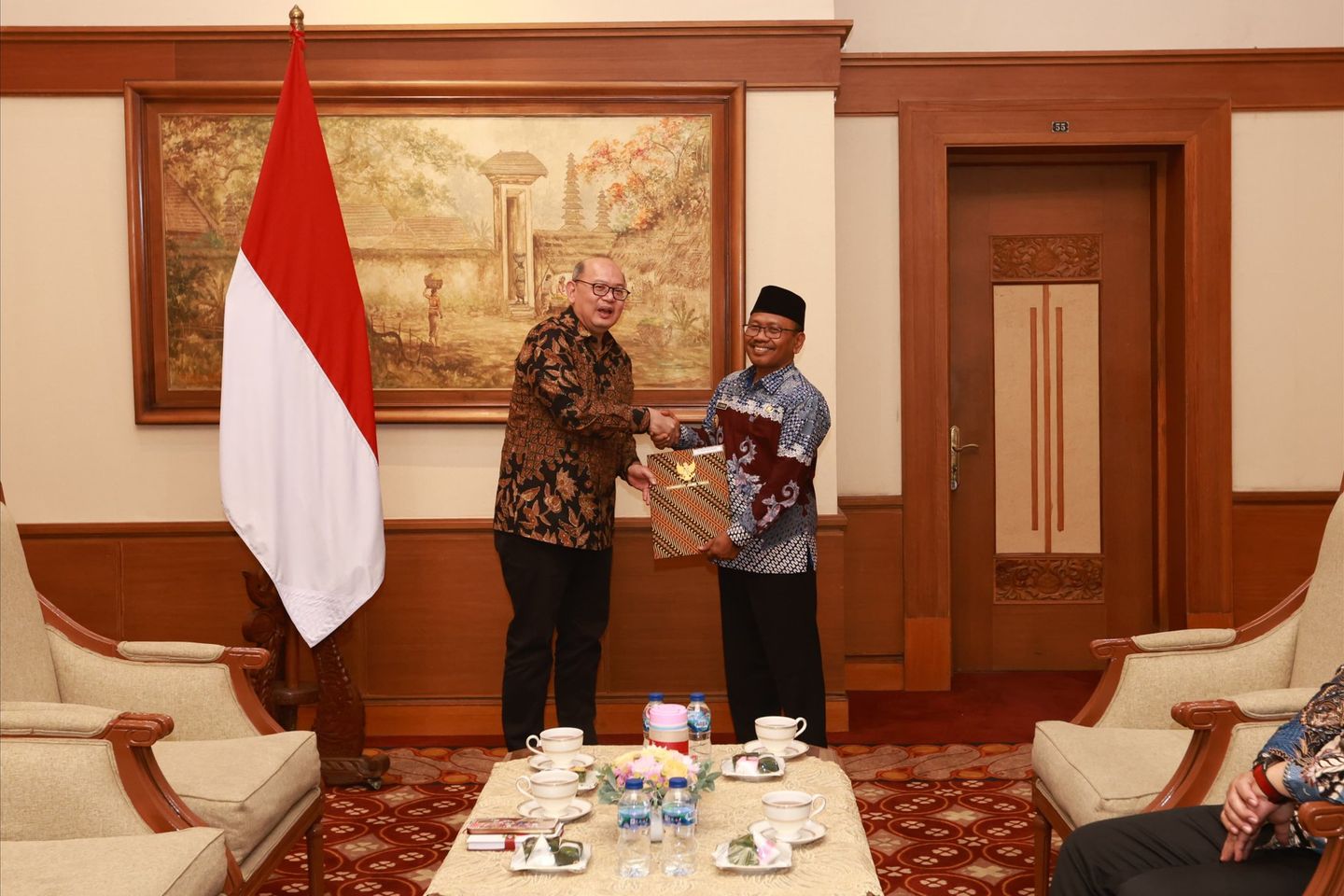 Ipuk Kampanye Pilkada, Pemprov Tunjuk Sugirah Jadi Plt Bupati Banyuwangi