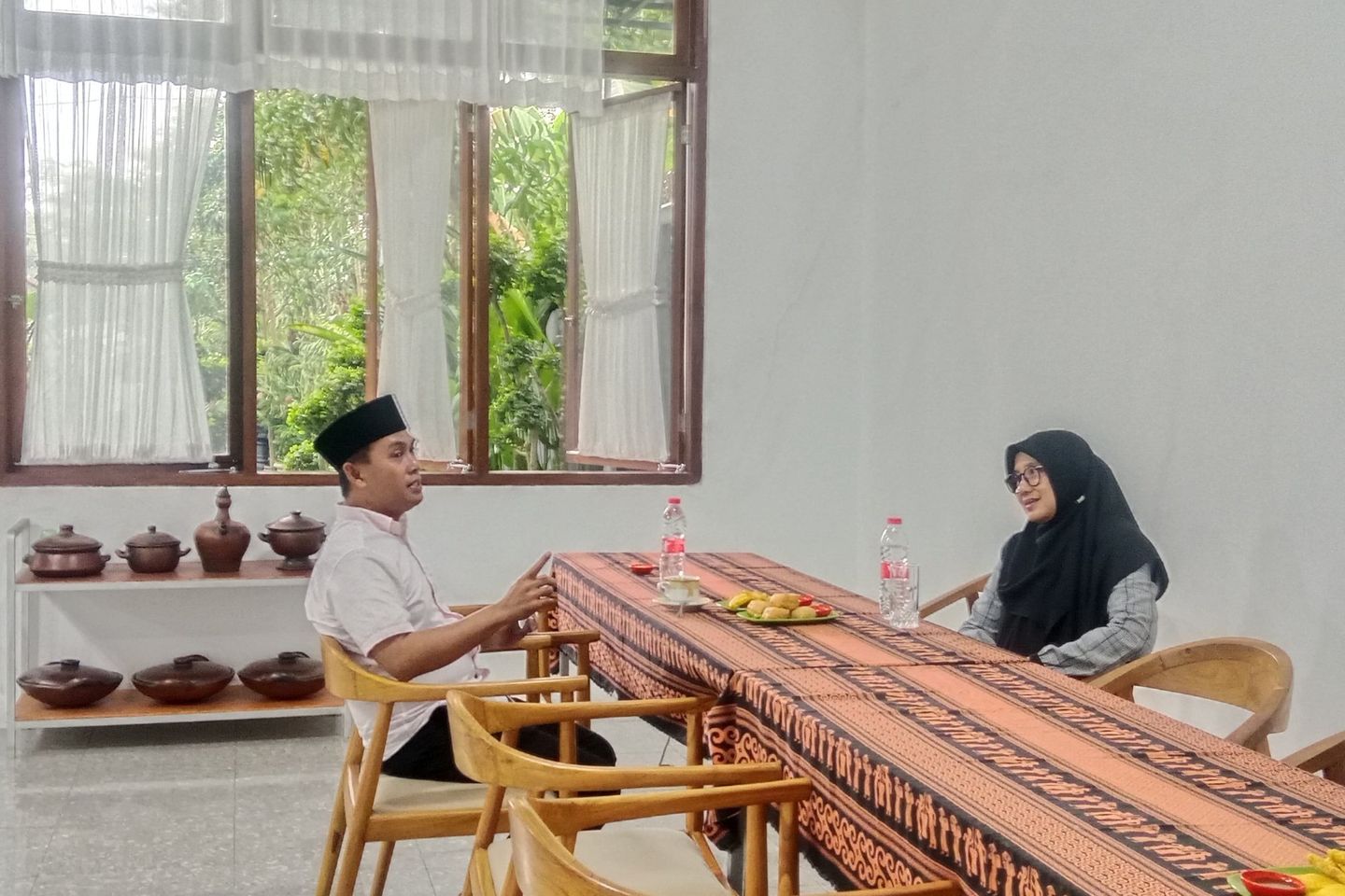Diskusi Pembangunan Banyuwangi, Petahana Calon Bupati Banyuwangi Ipuk Temui Gus Munib