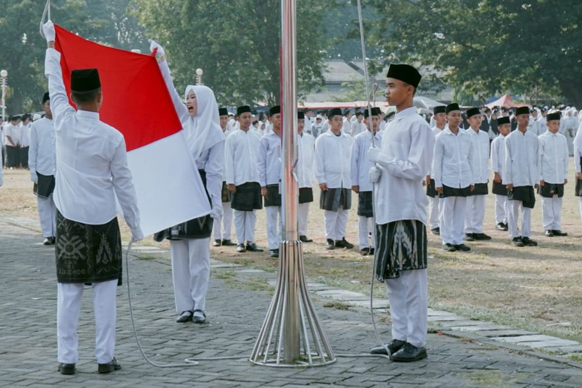 Plt Bupati Gresik Imbau Santri Beraksi Hadapi Tantangan Era Modern