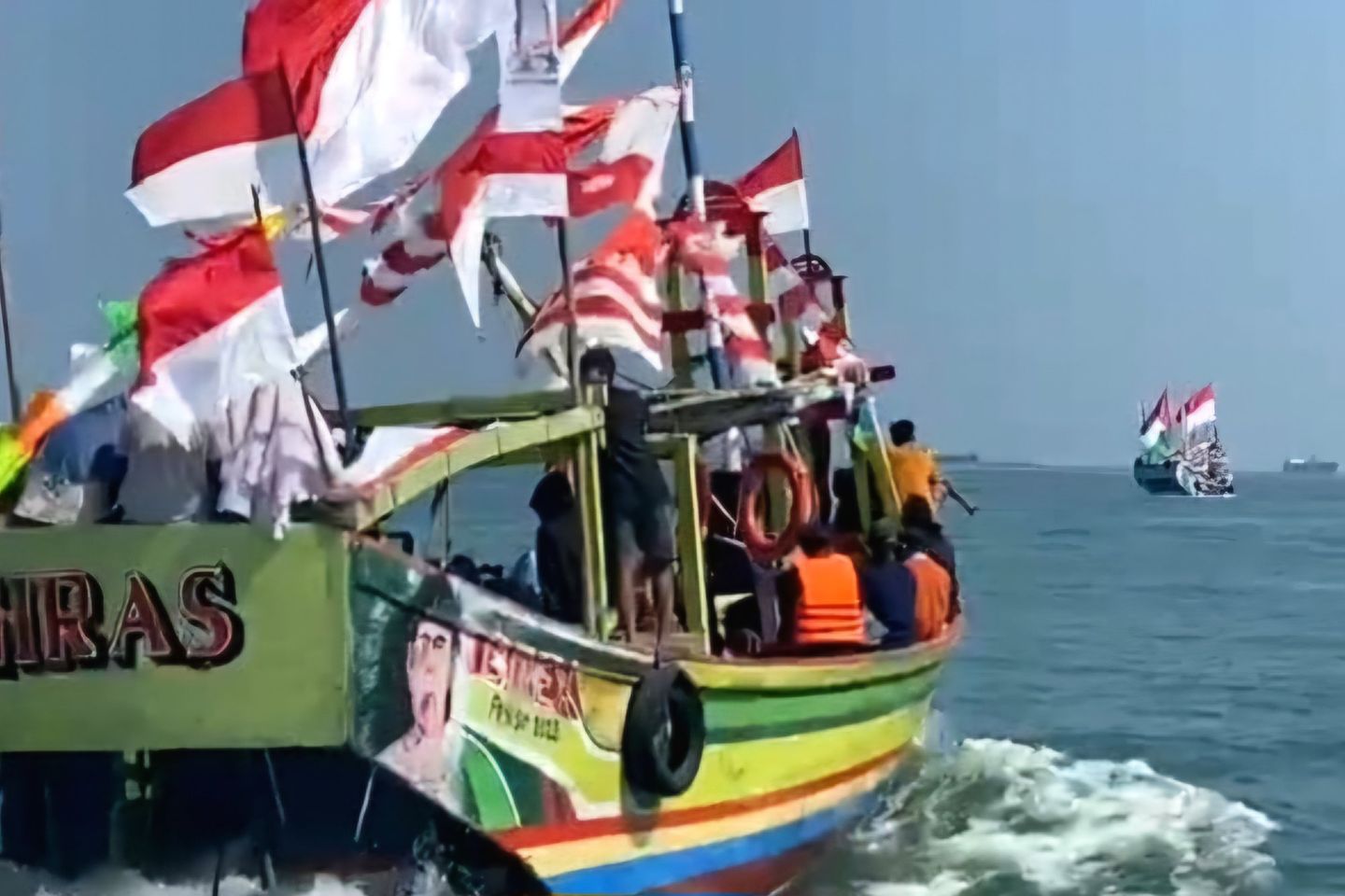 Mengintip Desa Campurejo Gresik Menjaga Tradisi Petik Laut