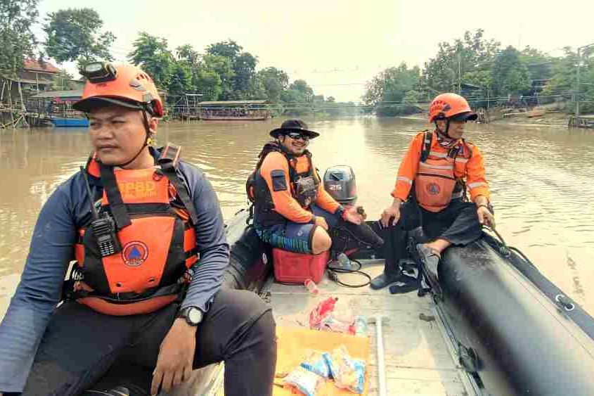 Hari Kedua Pencarian, Perempuan yang Ceburkan Diri di Kali Mas Belum Ditemuknan