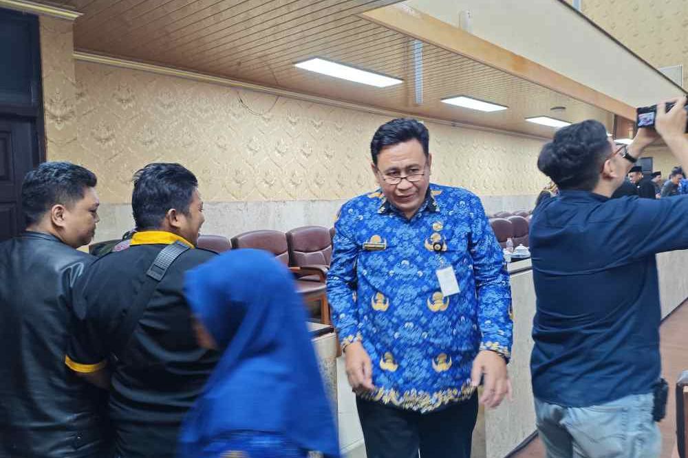 Terbukti Membolos Karena ke Malaysia, Sekretaris Dinkes Jember Bakal Disanksi
