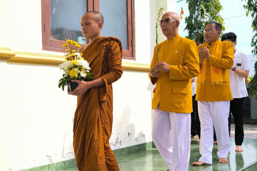 Makna dan Pesan Waisak dari Umat Buddha di Vihara Dhamma Metta Jember