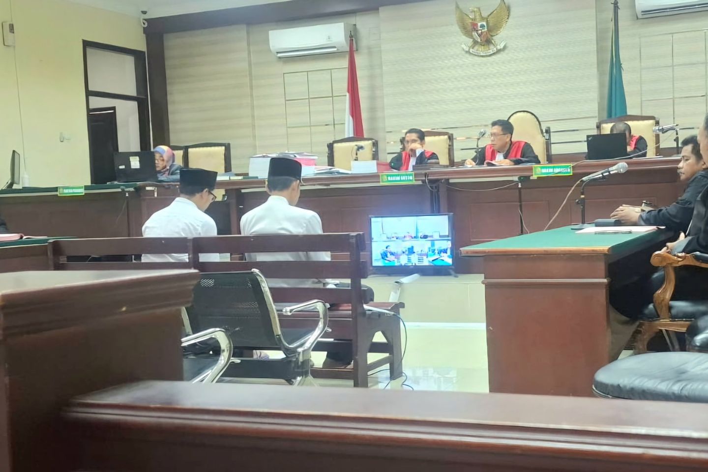 Peran Tiga Terdakwa Korupsi Dana CSR Beras oleh Pemdes Roomo Gresik 