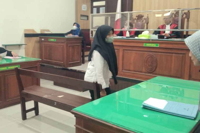 Dituntut 3 Tahun 11 Bulan, Terdakwa Arisan Bodong di Gresik Minta Dibebaskan