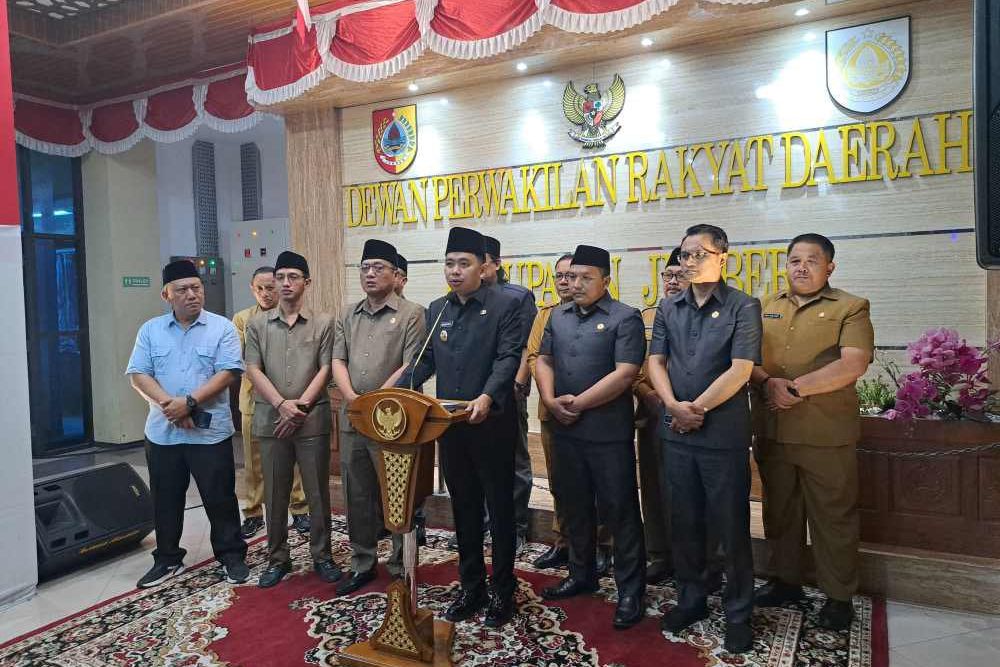 Krisis BBM di Jember, Siswa Belajar Secara Daring dan ASN Bisa WFA