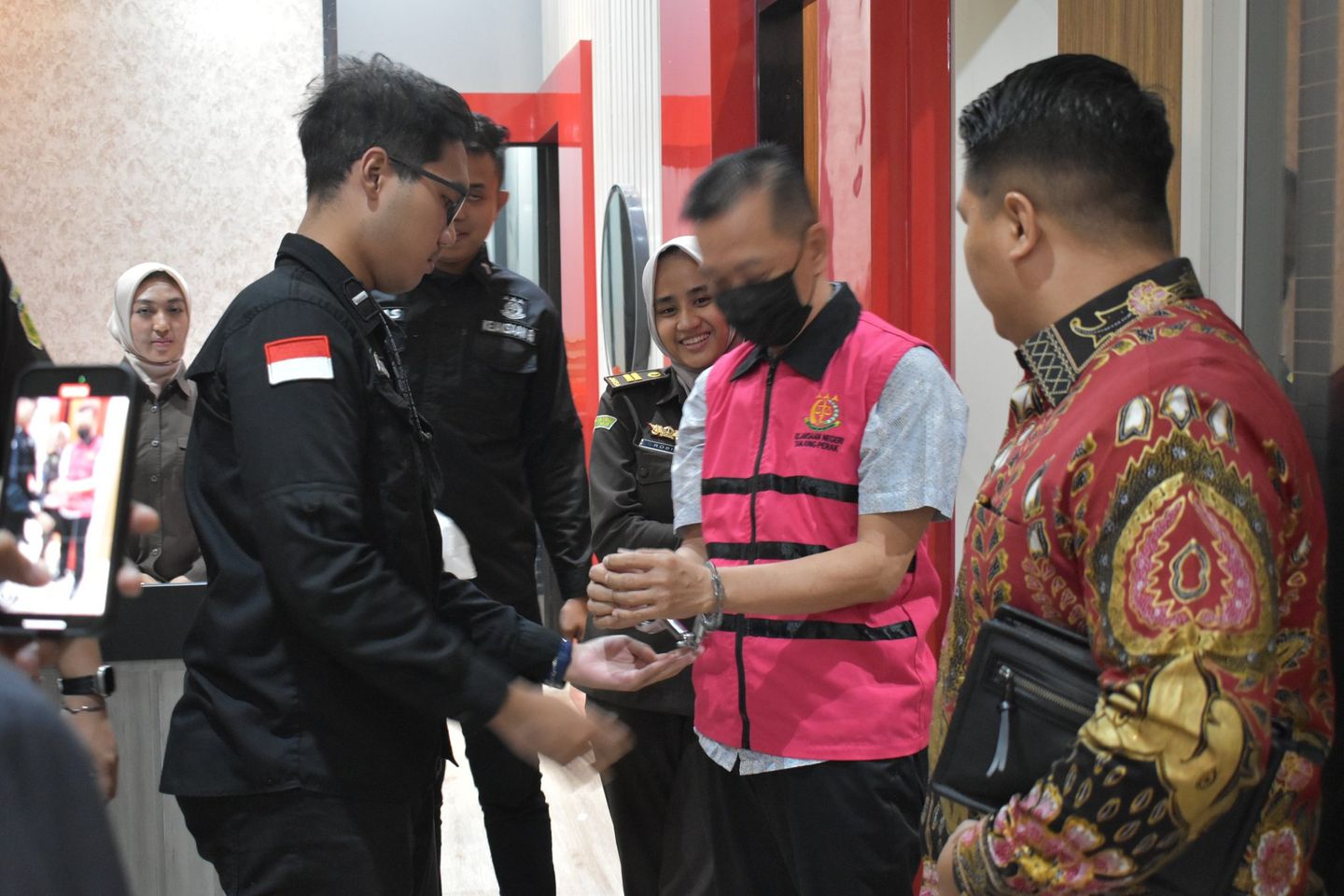 Korupsi Dana Kredit di Bank BUMN, Komisaris PT DJA Ditahan Kejari Tanjung Perak