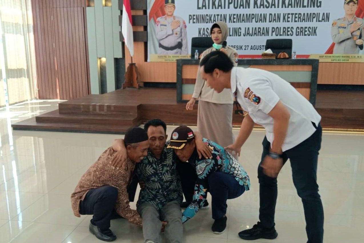 Polres Gresik Gelar Pelatihan Kasatkamling, Dilatih Darurat Medis dan Pengamanan TKP