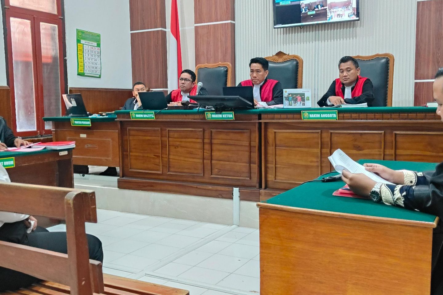 Kasus Perusakan Mobil, Jan Hwa Diana dan Suami Dituntut 8 Bulan Penjara