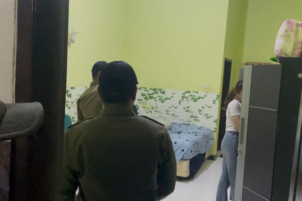 Selebgram Tuban Terjaring Razia Kos bersama Pria Bukan Suami