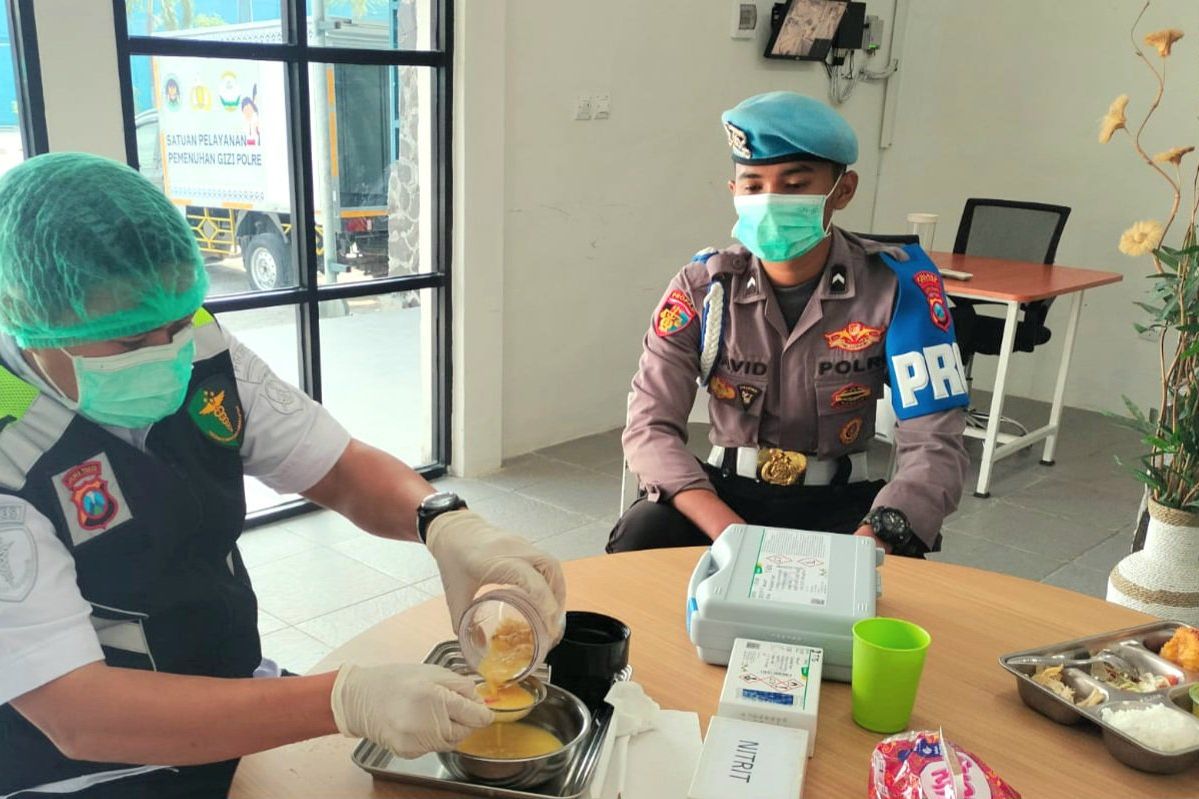 Polres Gresik Rutin Periksa Menu MBG di SPPG Kemala Bhayangkari