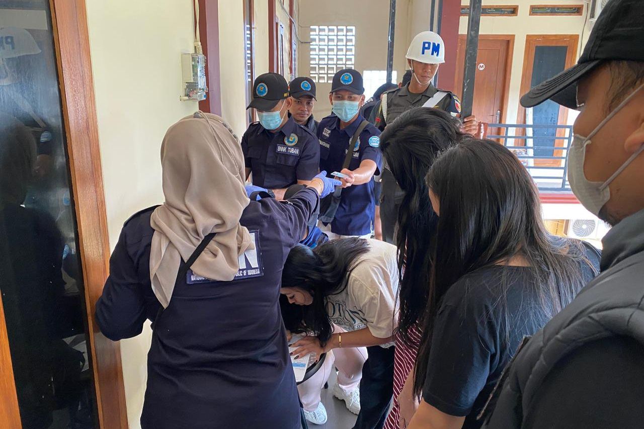 BNNK Tuban Amankan Empat Penghuni Kos yang Positif Mengonsumsi Sabu