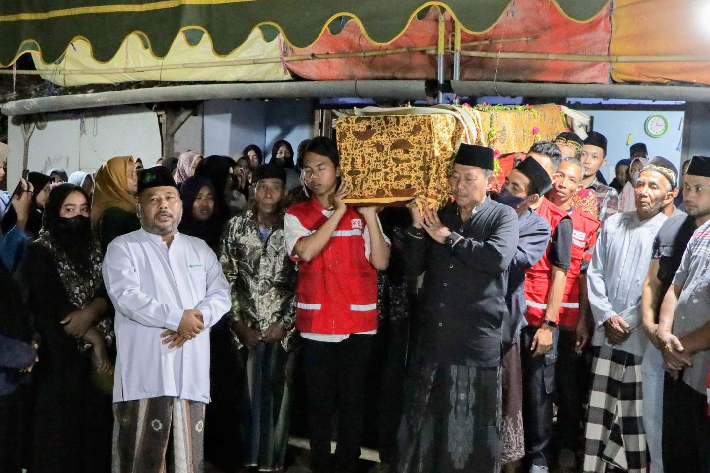 Satu Jenazah PMI Korban Kebakaran Apartemen di Hong Kong Dimakamkan di Ponorogo