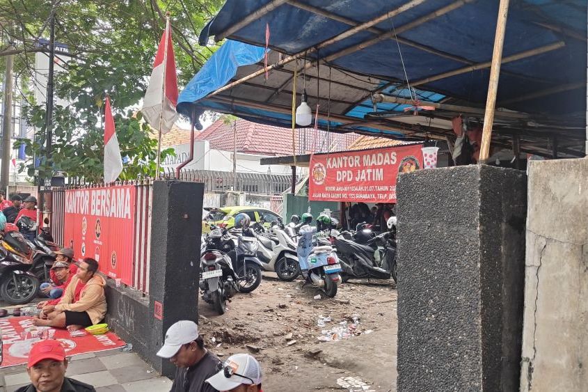 PN Surabaya Tunda Penyegelan Kantor Ormas, Ini Alasannya