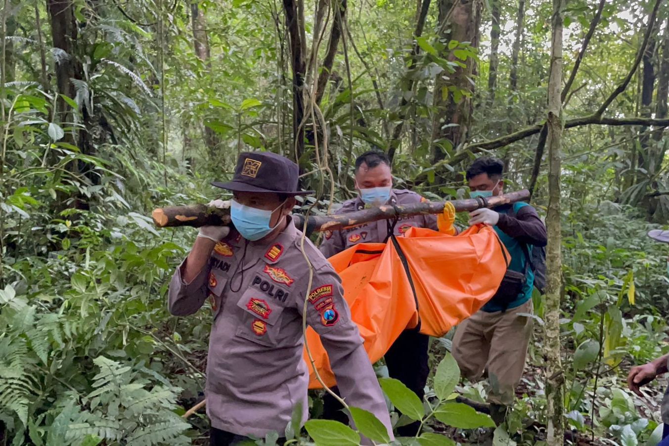 Mayat Perempuan Tak Dikenal Ditemukan di Hutan Licin Banyuwangi