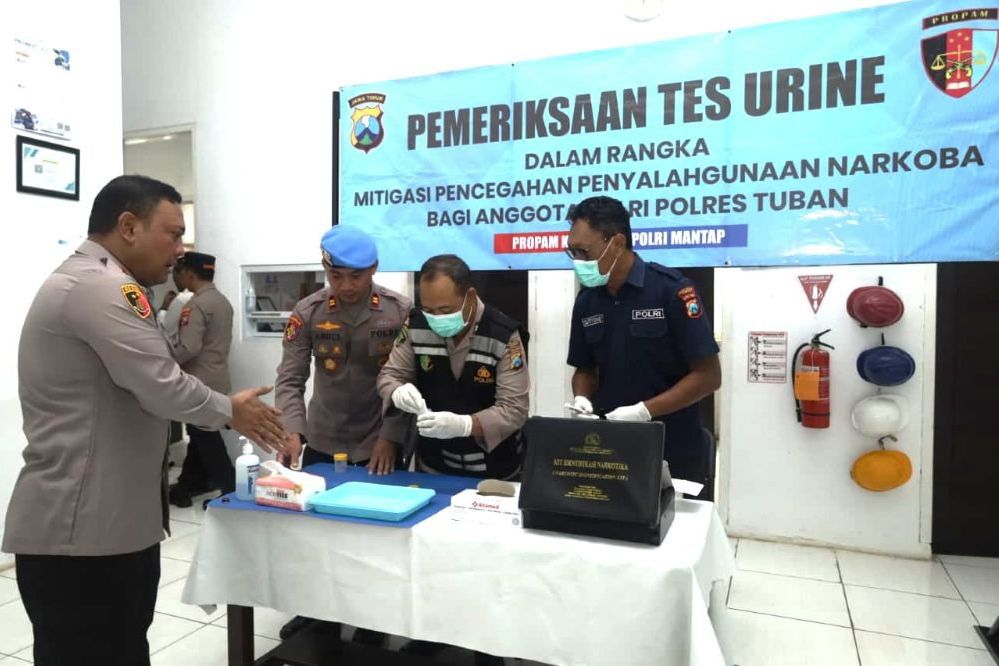 PJU dan Para Kapolsek di Polres Tuban Jalani Tes Urine, Ada Apa?