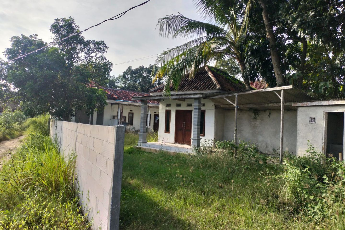 Bangunan Rumah dan Toko di Tanah Percaton Astapah Sampang Disorot Warga