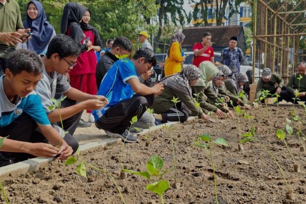 Hardiknas 2026, Cabdindik Gresik Luncurkan SIKAP untuk Ketahanan Pangan