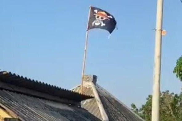 Kibarkan Bendera One Piece, Pemuda Tuban Didatangi Aparat Gabungan