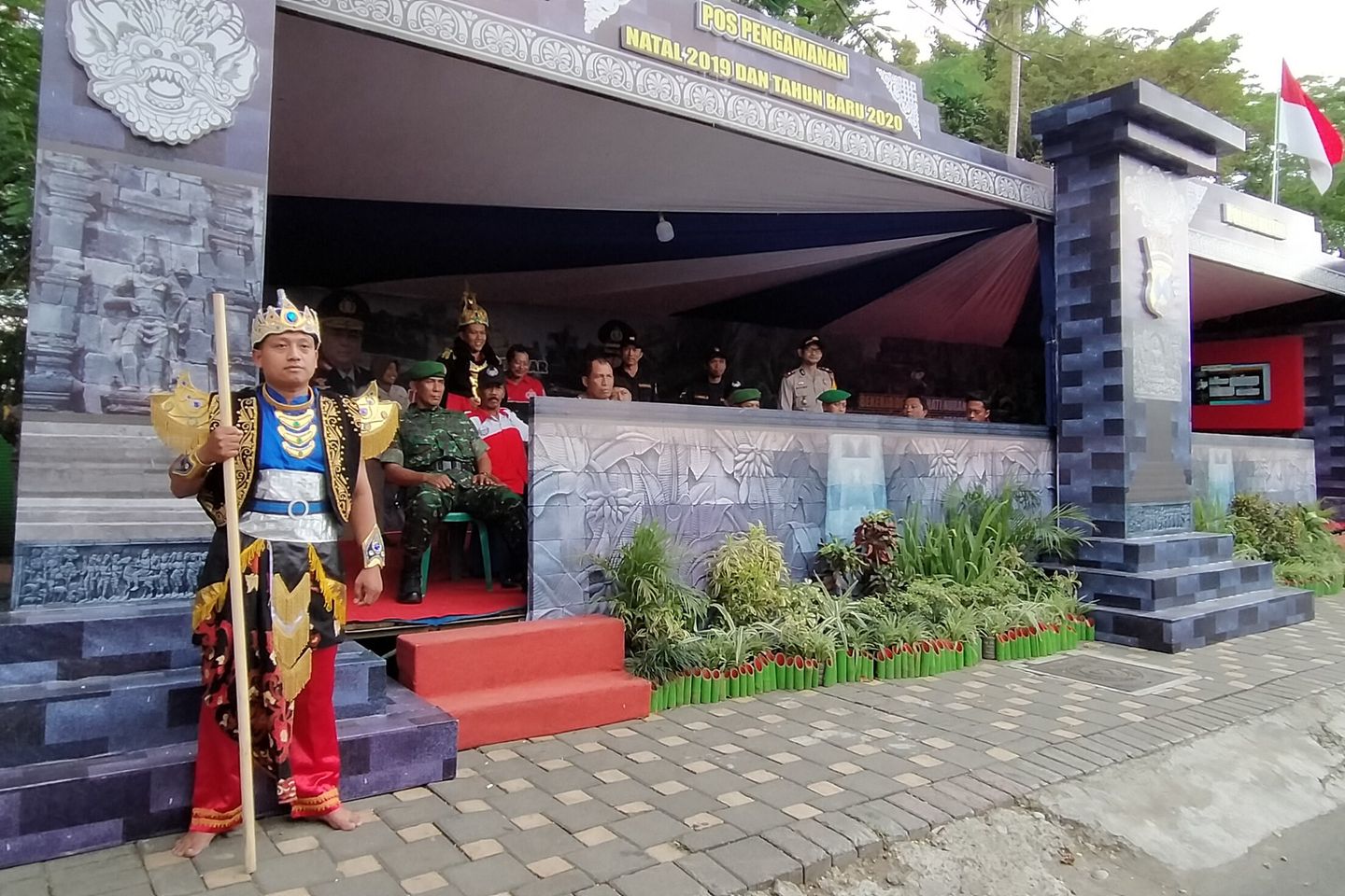 Kreasi Pos Pam Nataru ala Kerajaan dan Candi Penataran