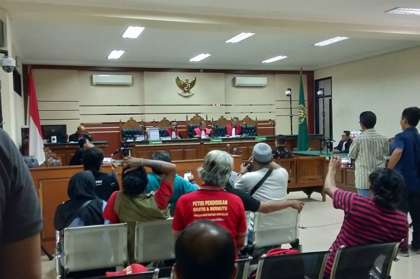 Eksepsi Sekda Gresik Ditolak, Sidang Korupsi Dana Insentif Berlanjut
