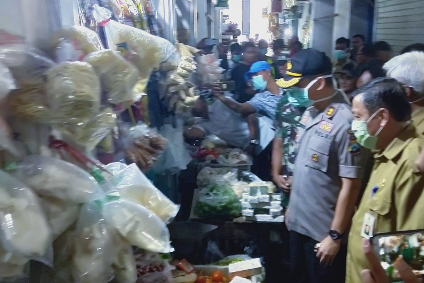 Satgas Pangan Gesik Pantau Aksi Borong Sembako Selama Darurat Covid-19