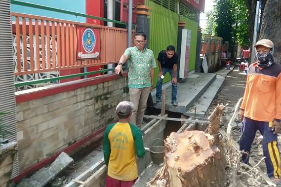 DPRD Gresik Cek Proyek Pembangunan yang Molor dari Target