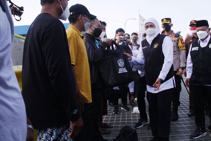 Khofifah Cek Arus Mudik di Pelabuhan Jangkar Situbondo