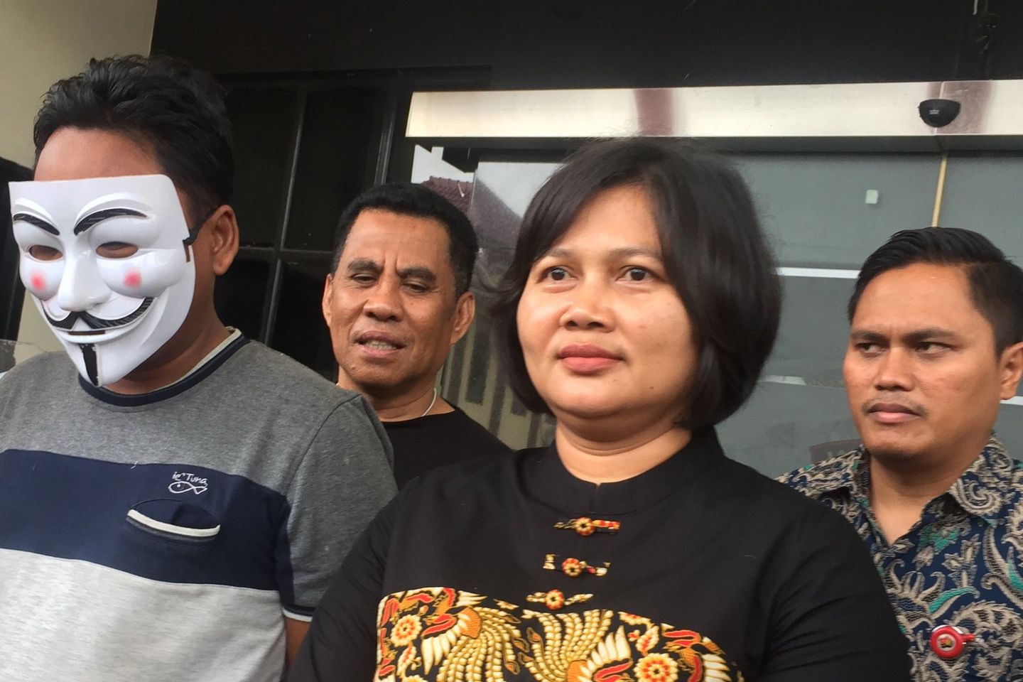 Gerebek Bekas Lokalisasi Sememi, Tiga Pria ‘Tertangkap Basah’