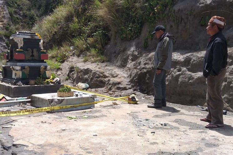 Tempat Sembahyang Umat Hindu Tengger Rusak Tiga, Bukan Dua