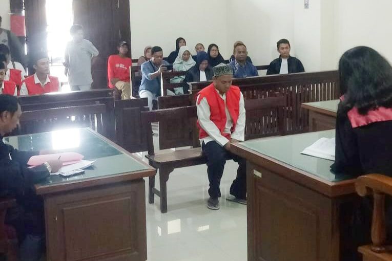 Keluarga Korban Kecewa, Pembunuh Karyawan Kafe di Gresik Dituntut 15 Tahun Penjara
