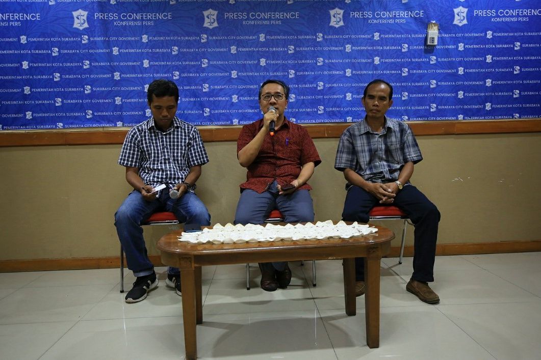 Antisipasi Corona, Warga Surabaya Diimbau Urus Administrasi Kependudukan Online