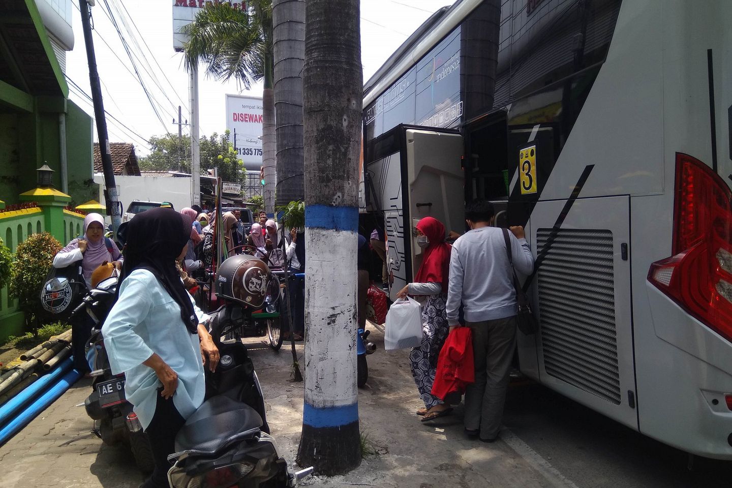Berlibur ke Bali, Ratusan Siswa SMA Dipulangkan