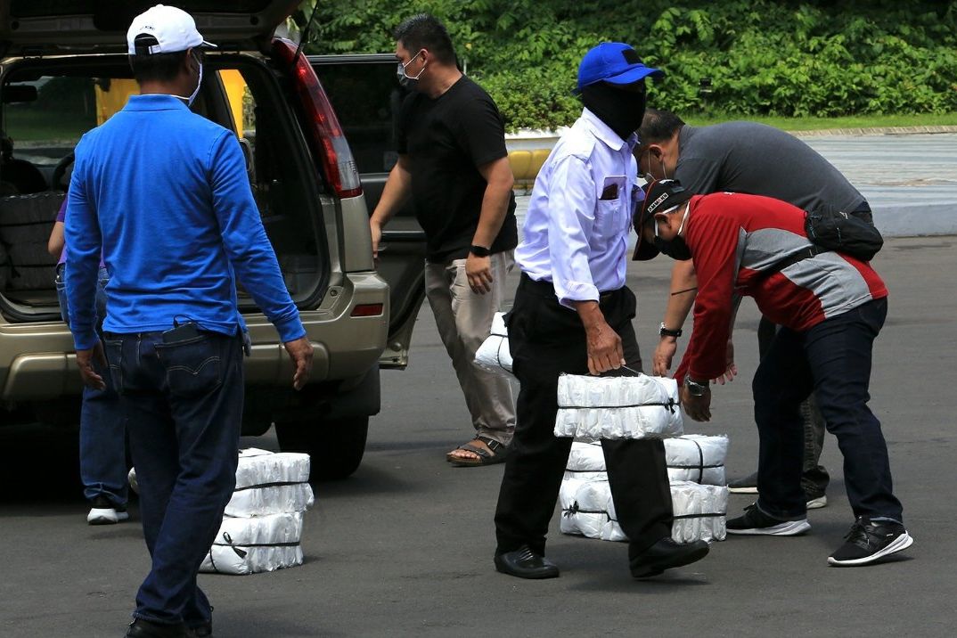 Bantuan APD Kembali Didistribusikan ke 50 RS di Surabaya