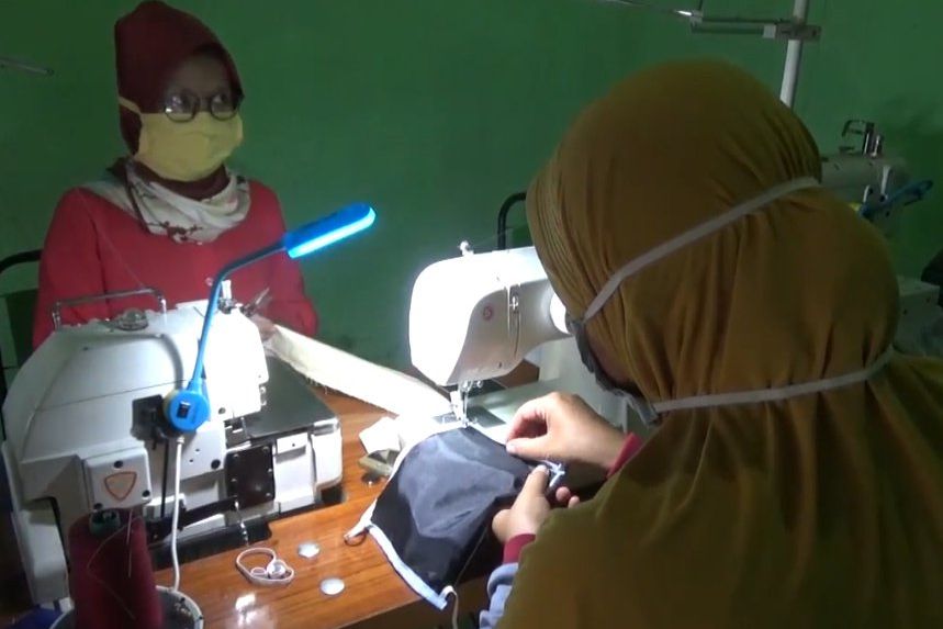 Pemkab Madiun Wajibkan Tiap Desa Produksi Masker