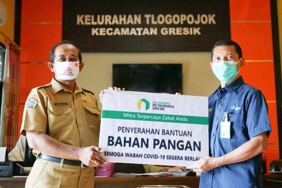 Berdayakan Pengusaha Lokal, UPZ Petrokimia Gresik Bantu Masyarakat Miskin Terdampak Covid-19