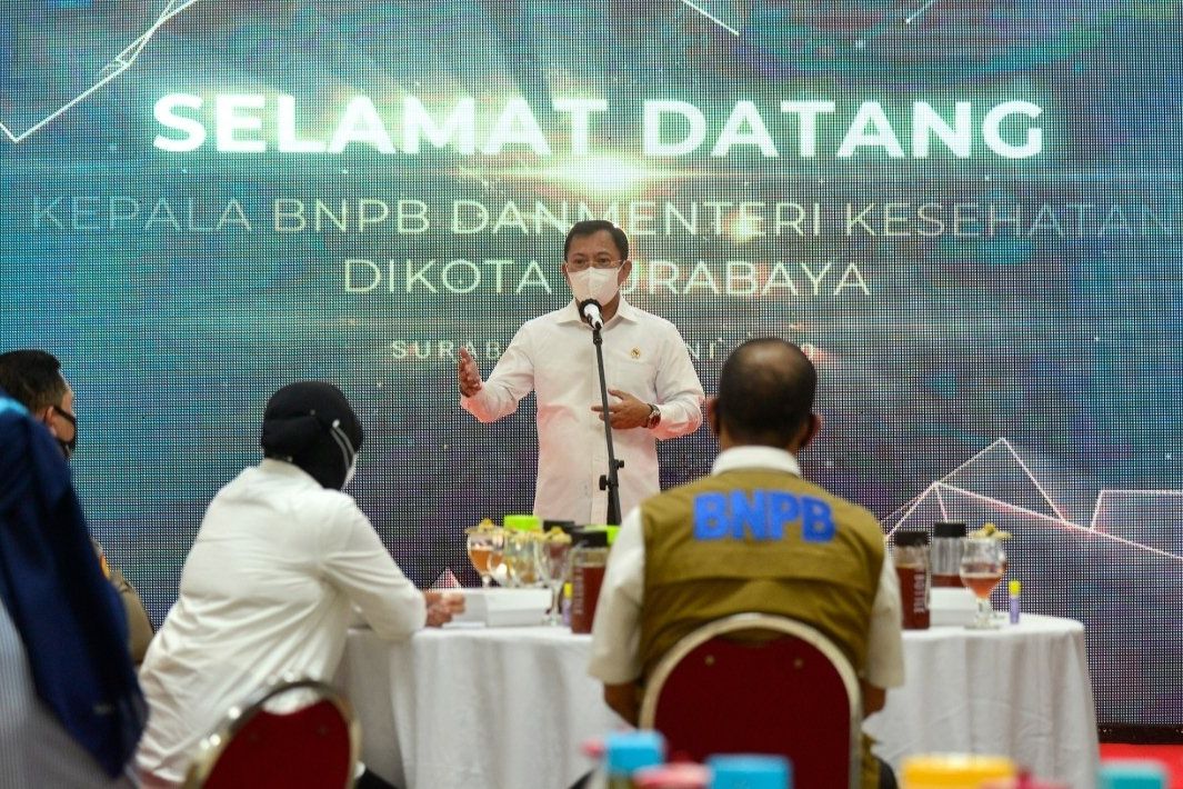 Bantu Surabaya Deteksi Covid-19, Menkes Siap Tambah Alat Tes PCR