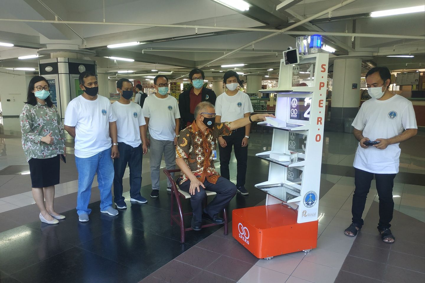 SPERO, Robot Medis Pelayan Pasien Covid-19 Karya UK Petra
